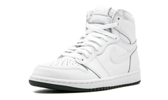 1 Retro High OG "White Perforated" 555088 100