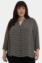 Pintuck Blouse In Plus Size - Arrieta