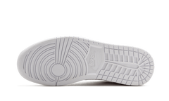 1 Retro Low NS "Triple White" 872782 100