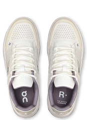 On The Roger Clubhouse White Fade (Women's)