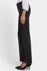 Marilyn Straight Jeans - Black Rinse