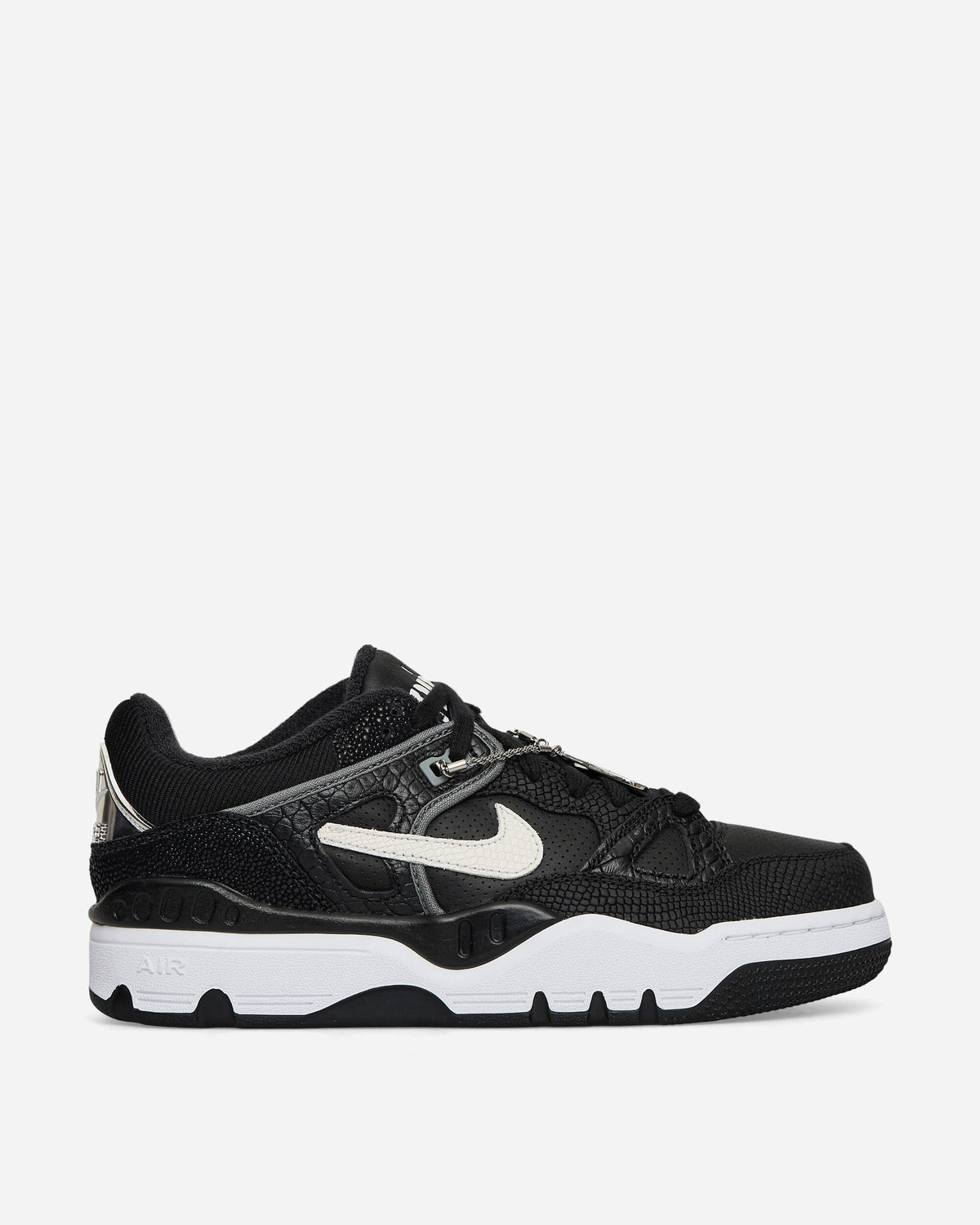 NIGO Air Force 3 Low Sneakers Black / White