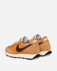 Daybreak Sneakers Flax / Velvet Brown