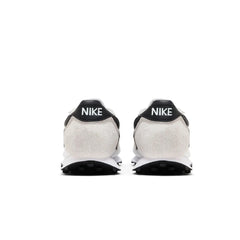 LD 1000 'Summit White White Black' (2025)