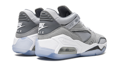 Point Lane "Cool Grey" CZ4166 002