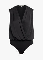 THE SLEEVELESS DATE BLOUSE
