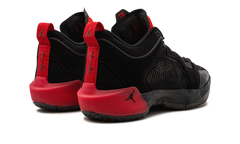 37 Low "Bred" DQ4122 007